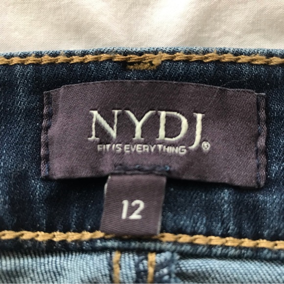 NYDJ Marilyn Straight Crops - Picture 7 of 10